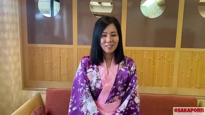 Yon madanm Japonè ki gen 41 an twonpe mari l epi ti gason yo fè sèks pou lajan. Chen Azyatik renmen sèks chat nwa pwal sou tout kò, tatoo ak pip. masturbation kanpe chyen IFOM OSAKAPORN